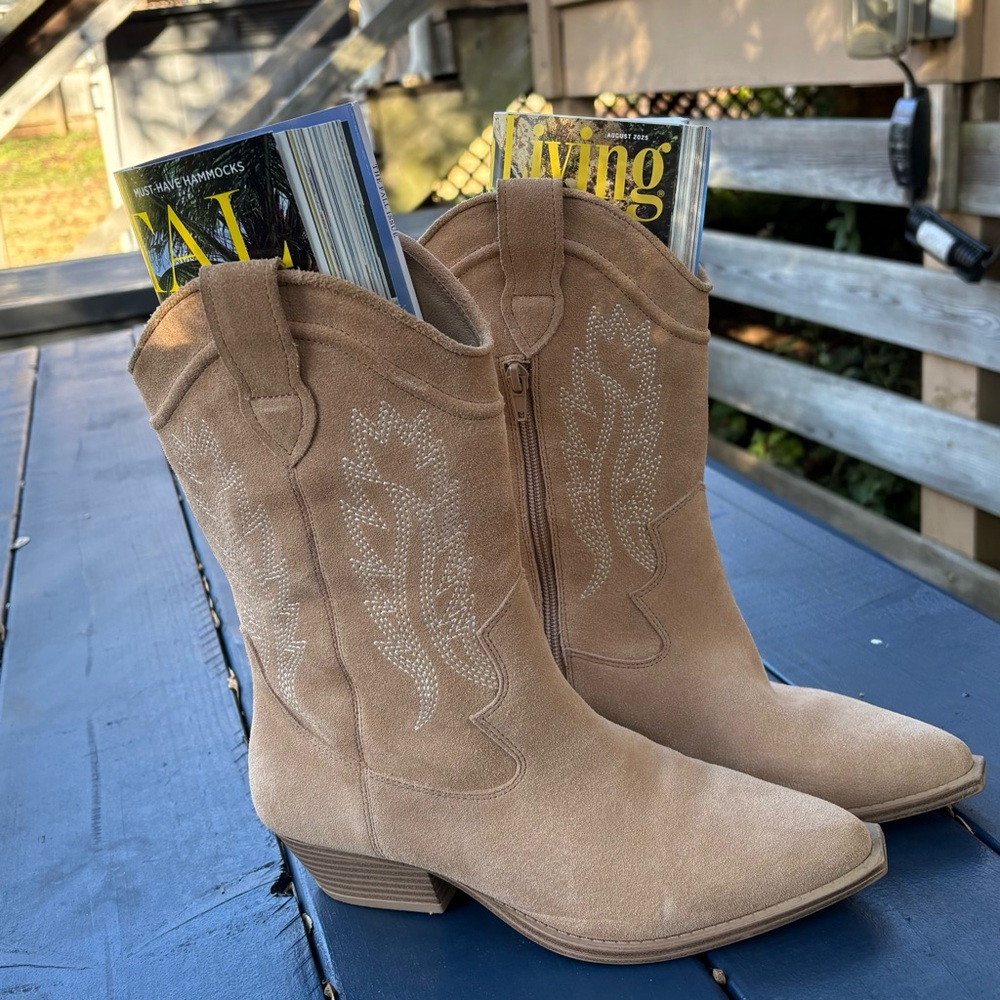 Crown Vintage Tan Suede Western Boots